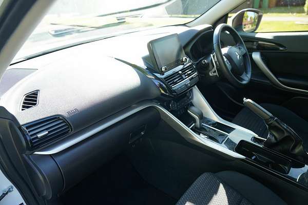 2022 Mitsubishi Eclipse Cross LS YB