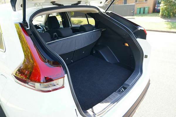 2022 Mitsubishi Eclipse Cross LS YB
