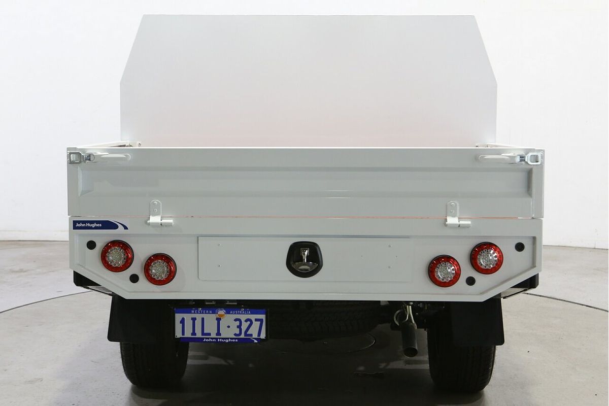 2025 Toyota Hilux SR GUN126R 4X4