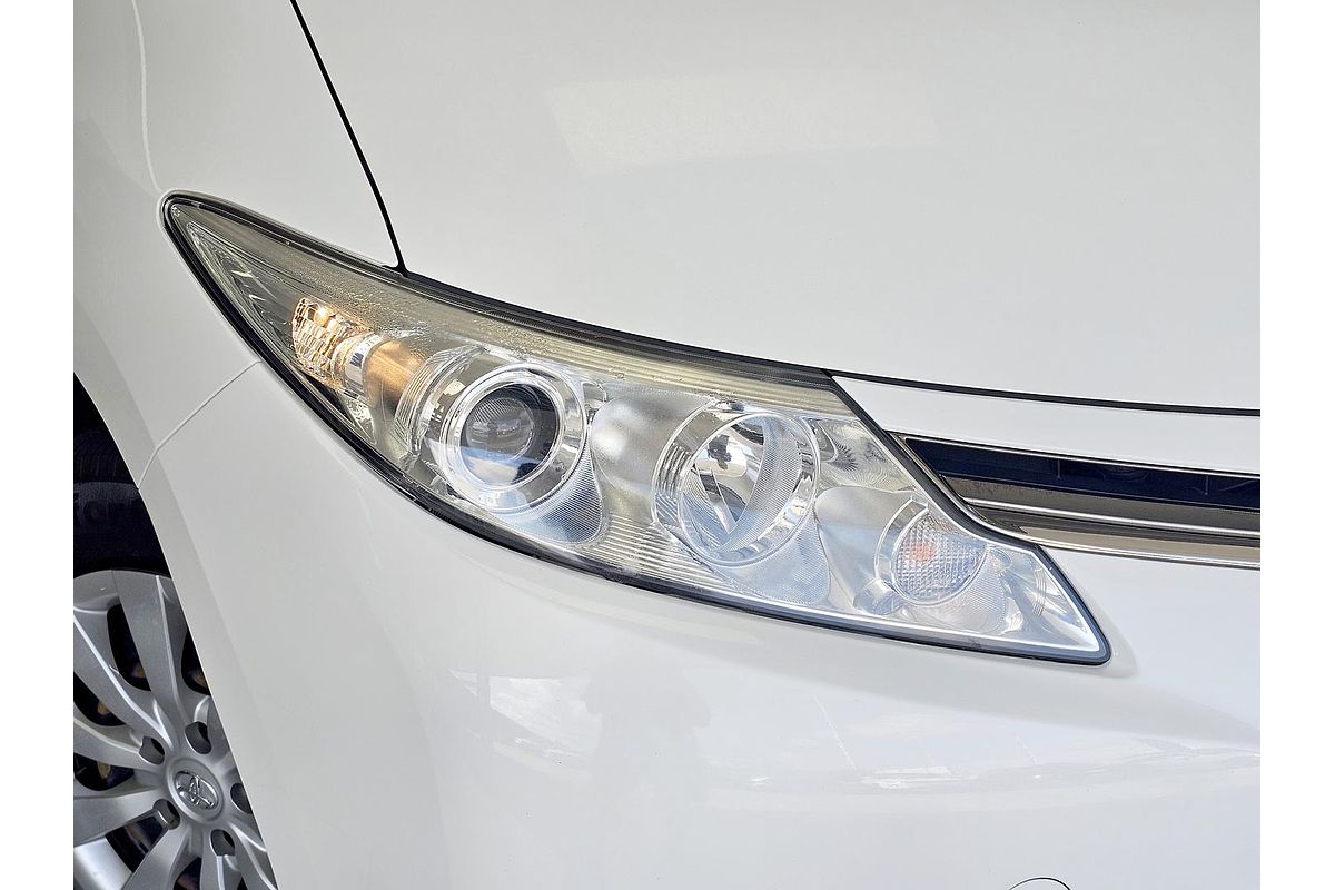 2016 Toyota Tarago GLi ACR50R