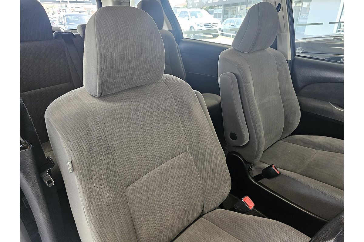 2016 Toyota Tarago GLi ACR50R