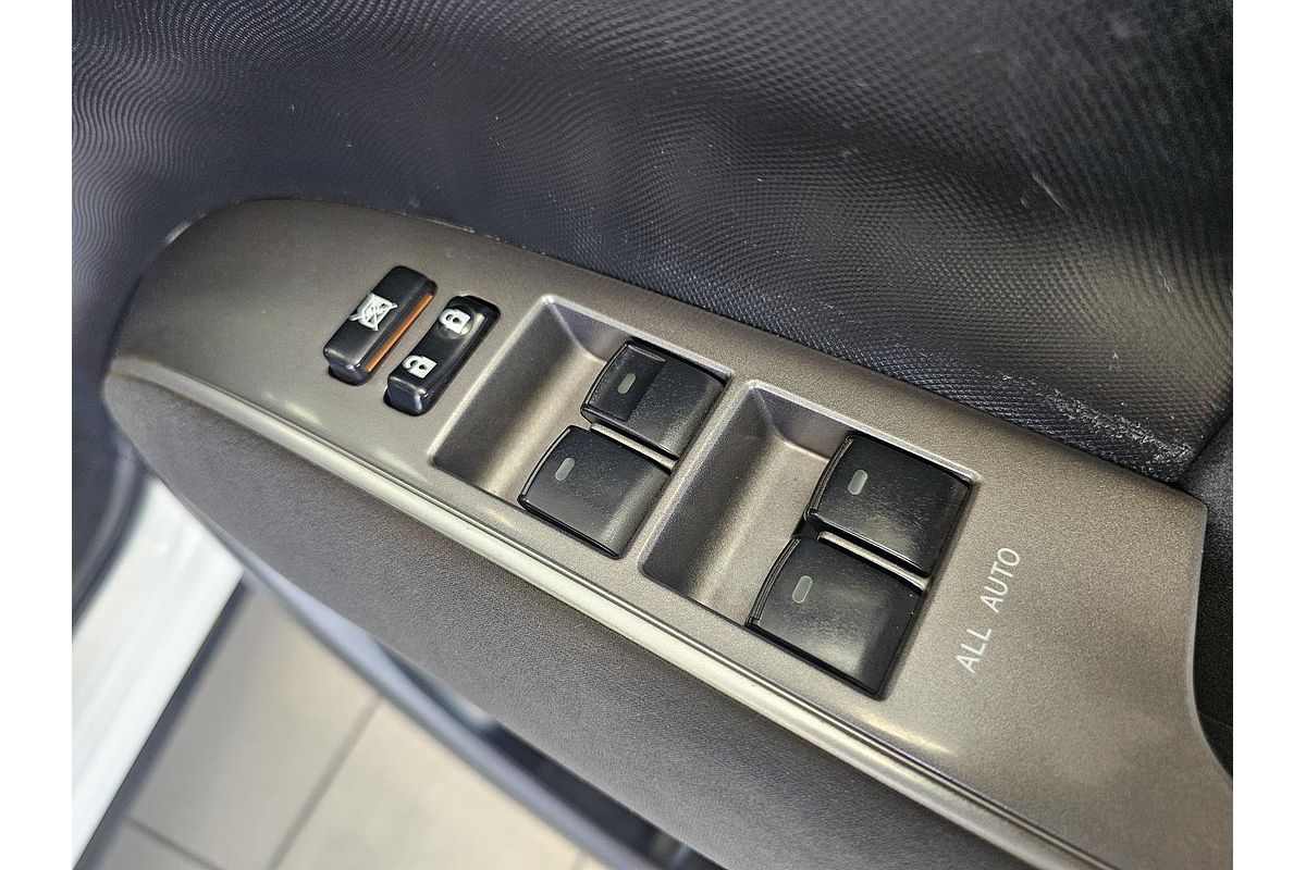2016 Toyota Tarago GLi ACR50R
