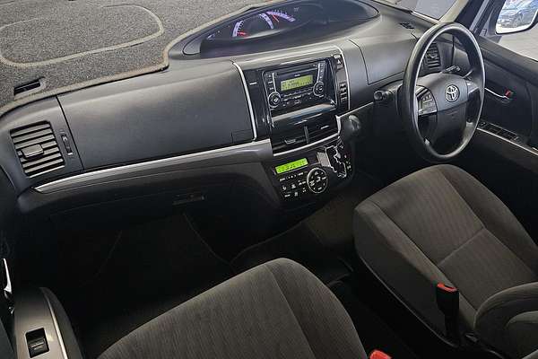 2016 Toyota Tarago GLi ACR50R
