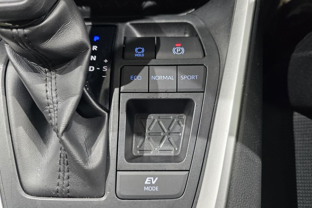 2022 Toyota RAV4 GX AXAH52R