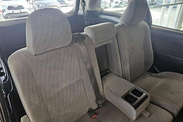 2016 Toyota Tarago GLi ACR50R