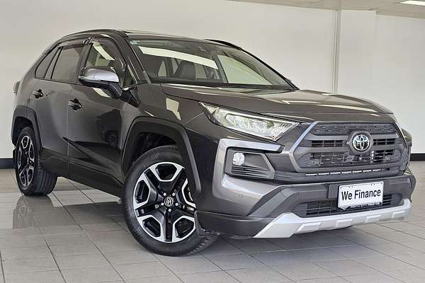 2021 Toyota RAV4 Edge AXAA54R