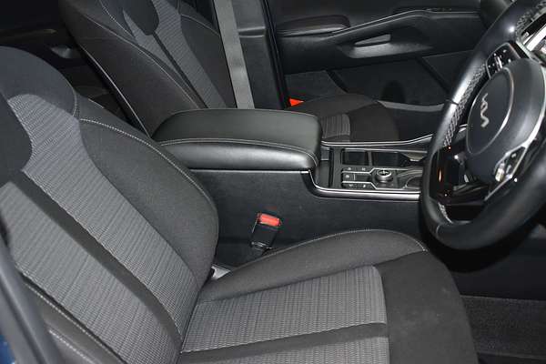 2023 Kia Sorento S MQ4