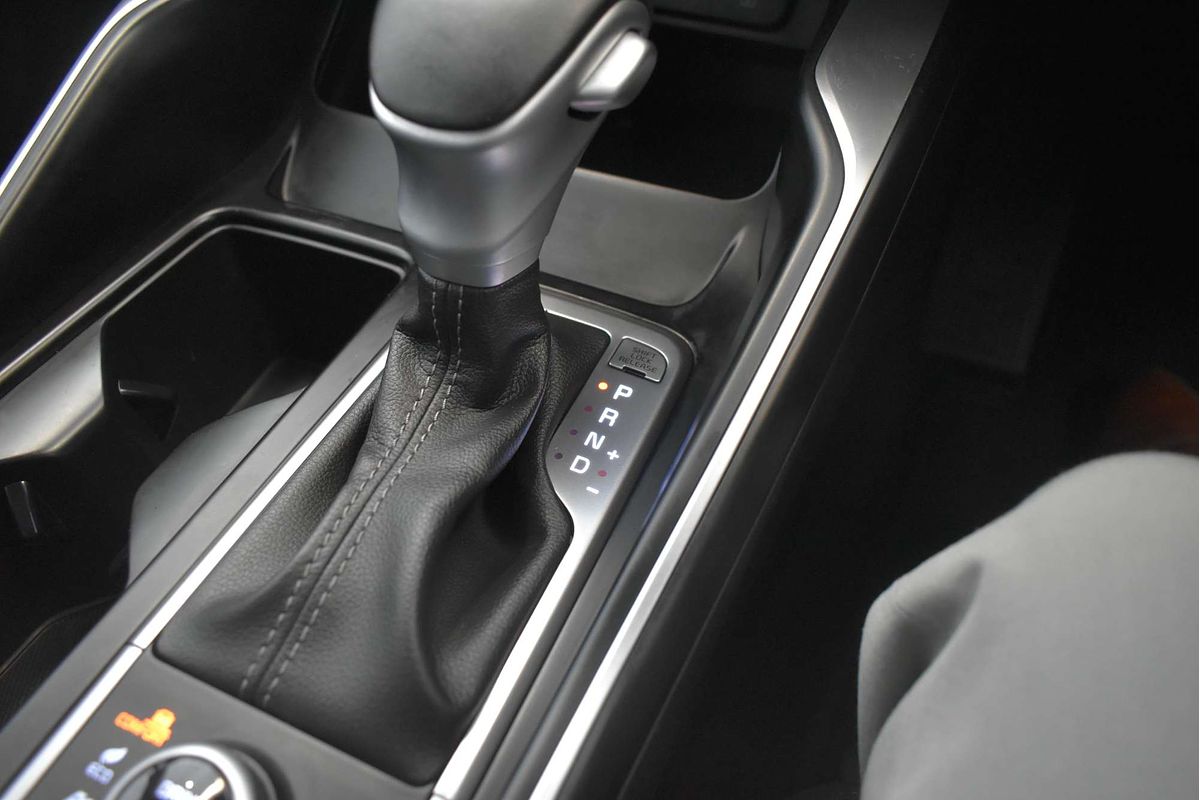 2023 Kia Sorento S MQ4