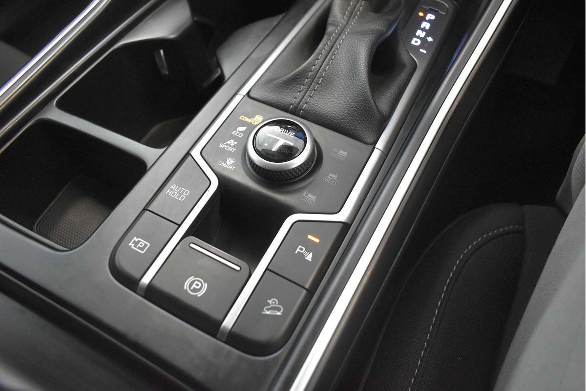 2023 Kia Sorento S MQ4