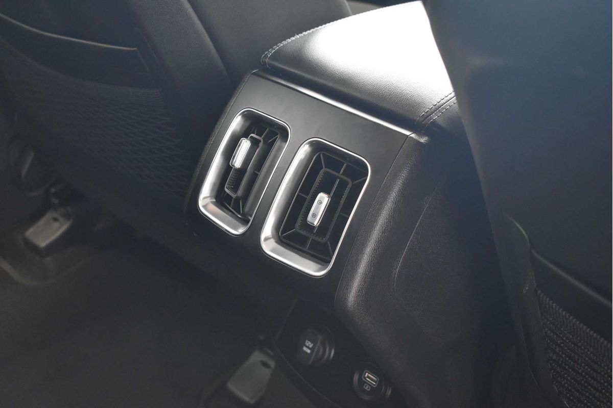 2023 Kia Sorento S MQ4