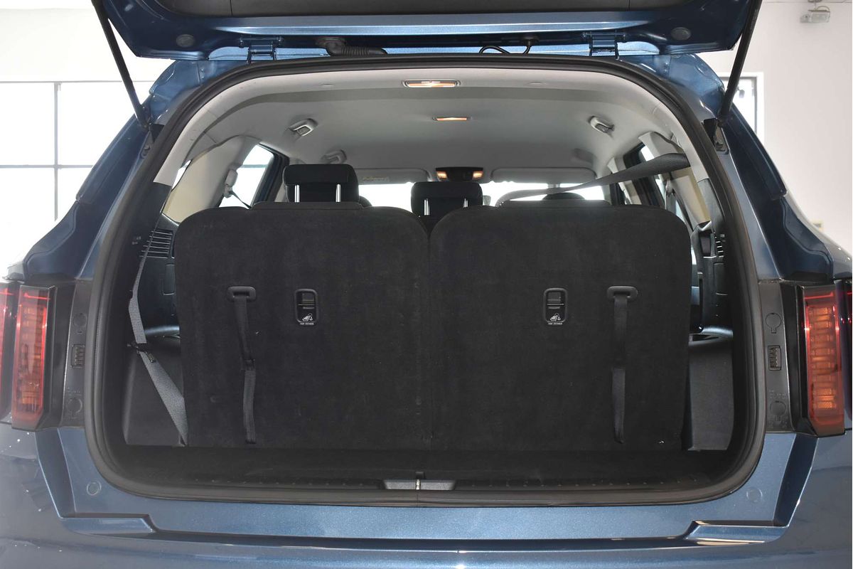 2023 Kia Sorento S MQ4