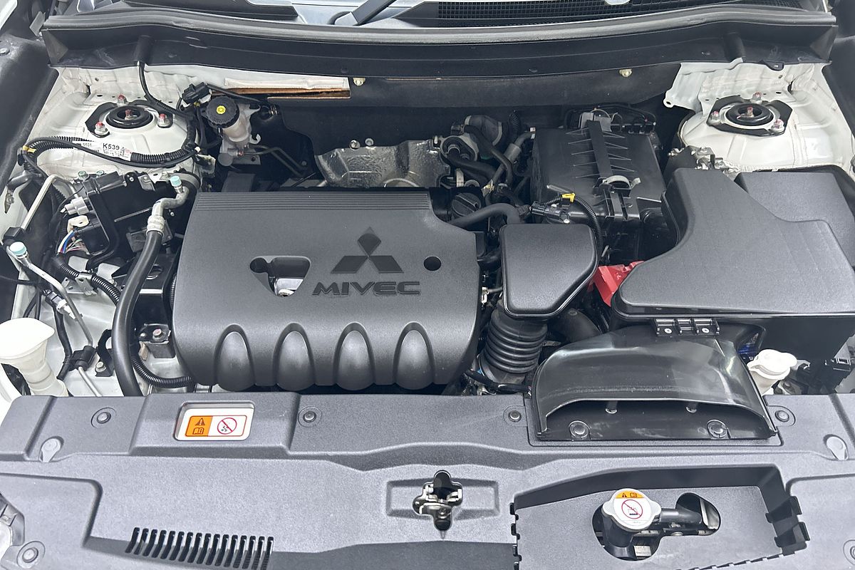 2018 Mitsubishi Outlander ES ZL