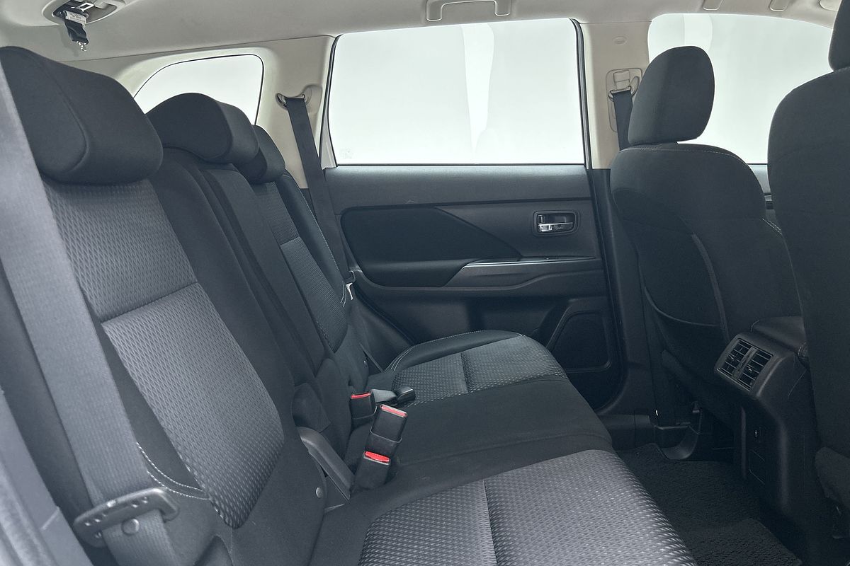 2018 Mitsubishi Outlander ES ZL