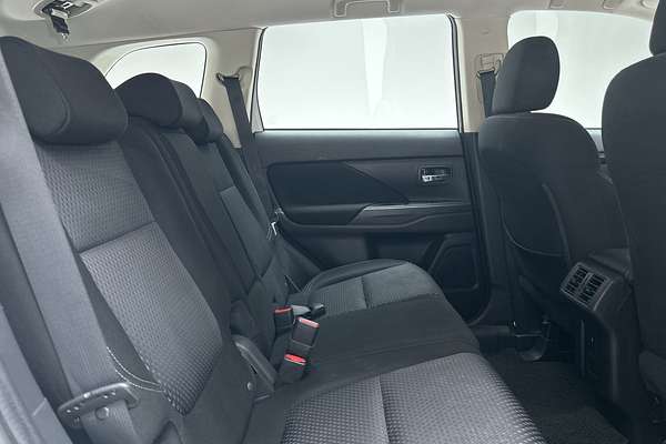 2018 Mitsubishi Outlander ES ZL