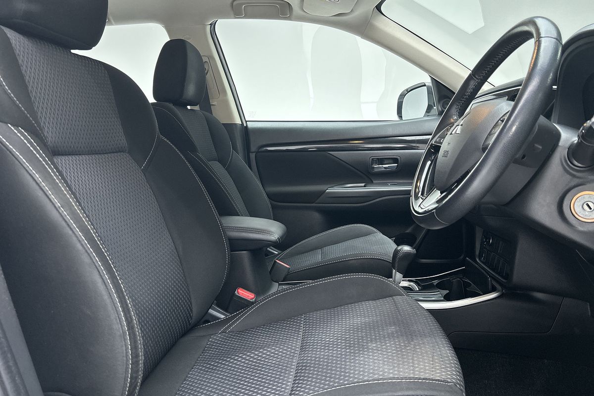 2018 Mitsubishi Outlander ES ZL