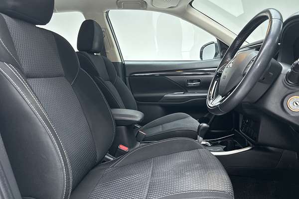 2018 Mitsubishi Outlander ES ZL