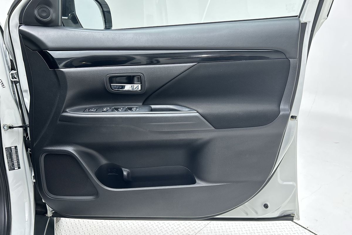2018 Mitsubishi Outlander ES ZL