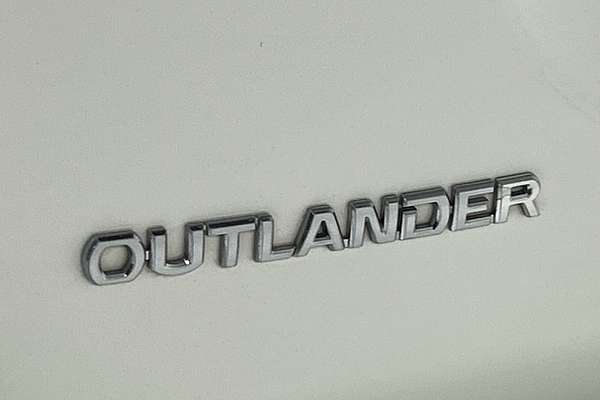 2018 Mitsubishi Outlander ES ZL