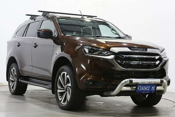2022 Isuzu MU-X LS-T