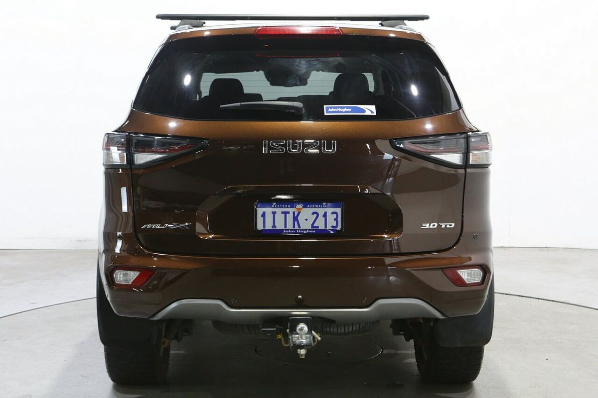 2022 Isuzu MU-X LS-T