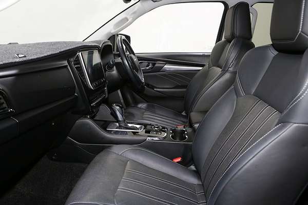 2022 Isuzu MU-X LS-T