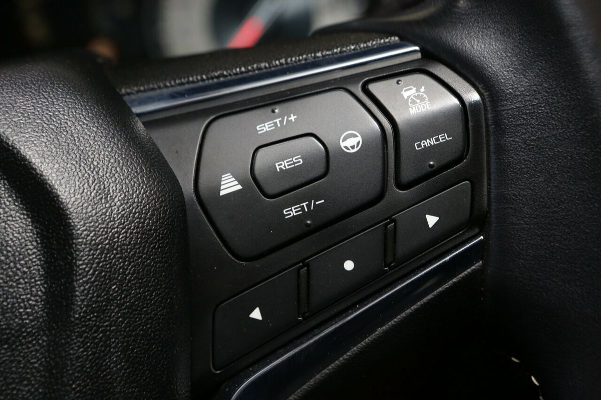2022 Isuzu MU-X LS-T