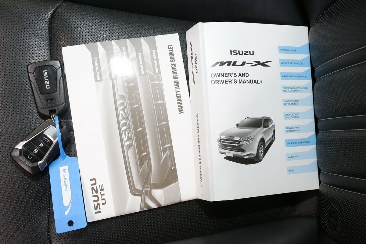 2022 Isuzu MU-X LS-T