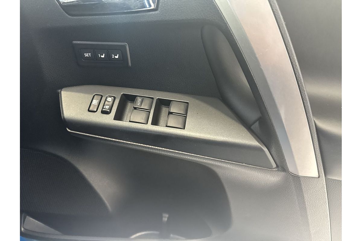 2017 Toyota RAV4 Cruiser ASA44R