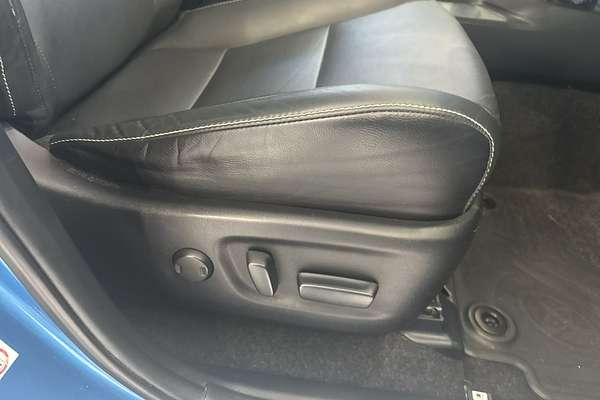 2017 Toyota RAV4 Cruiser ASA44R