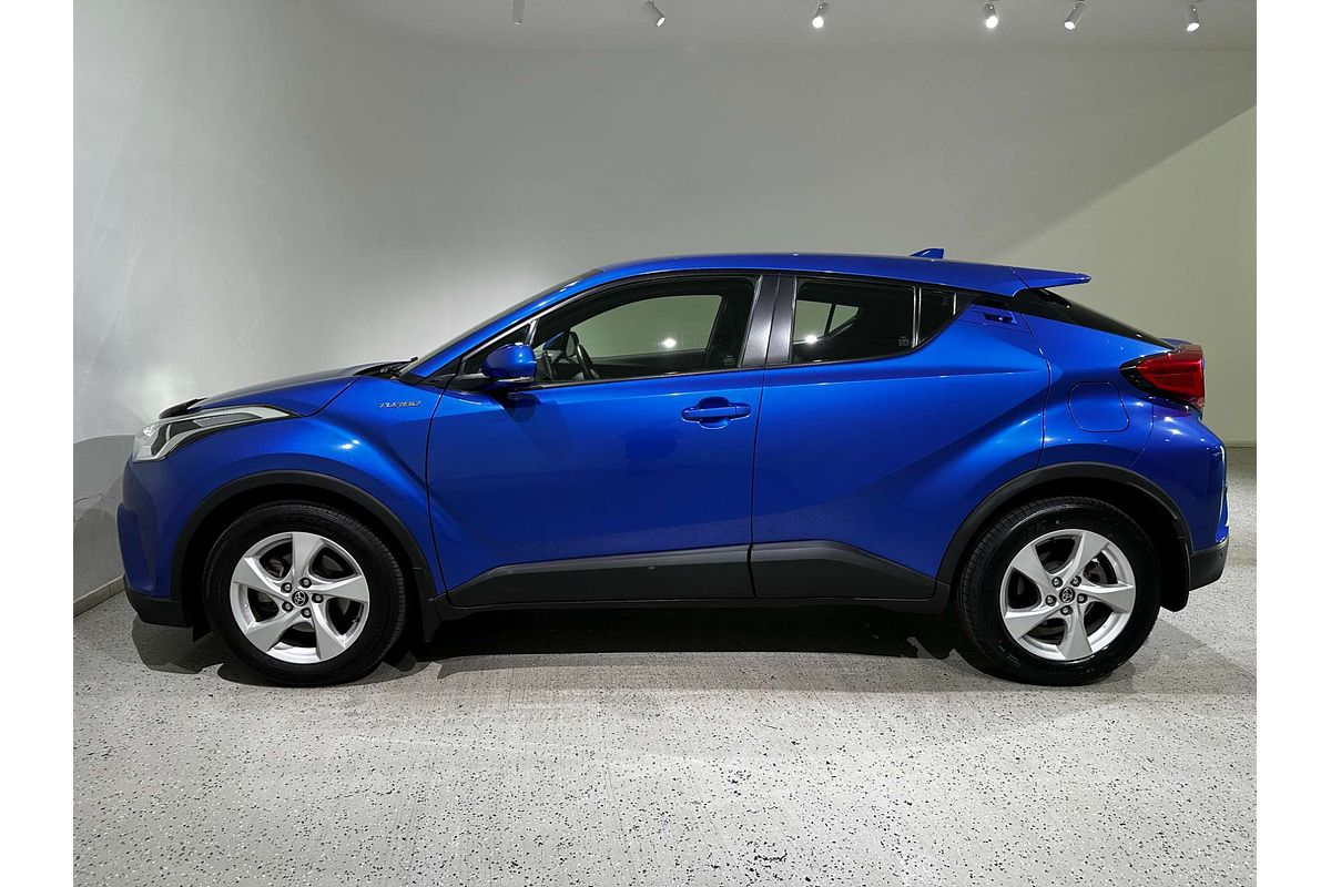 2019 Toyota C-HR  NGX10R