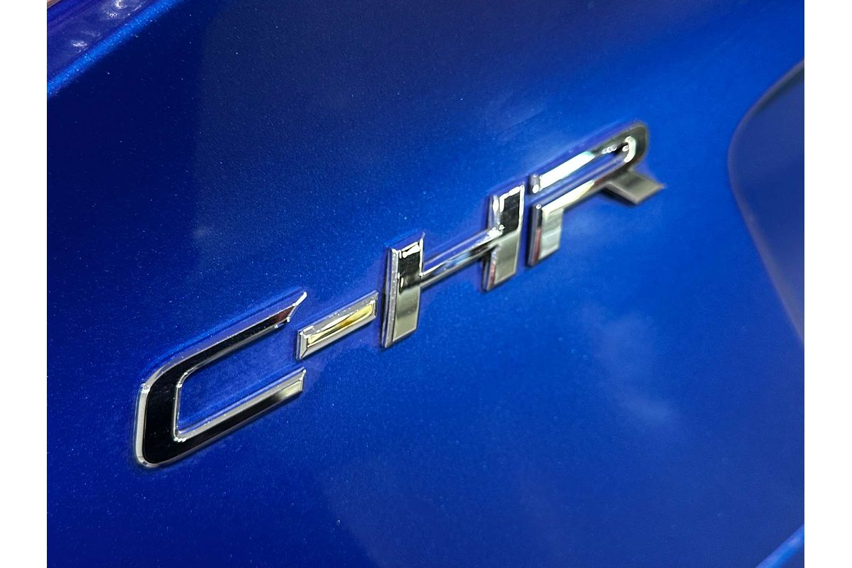 2019 Toyota C-HR  NGX10R