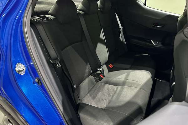 2019 Toyota C-HR  NGX10R