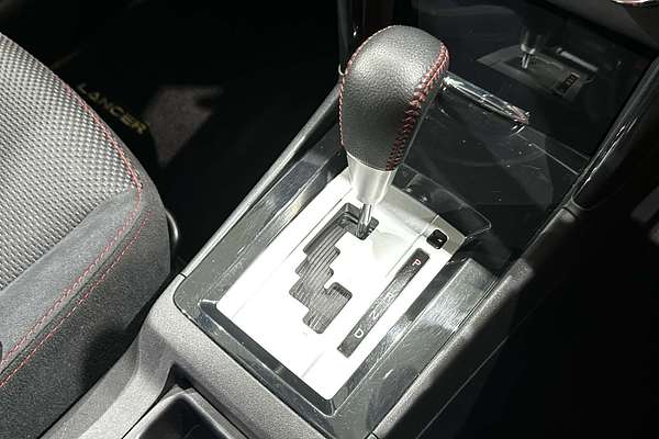 2017 Mitsubishi Lancer Black Edition CF