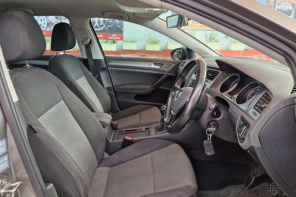 2016 Volkswagen Golf 92TSI 7