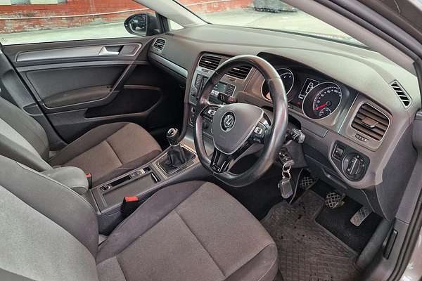 2016 Volkswagen Golf 92TSI 7