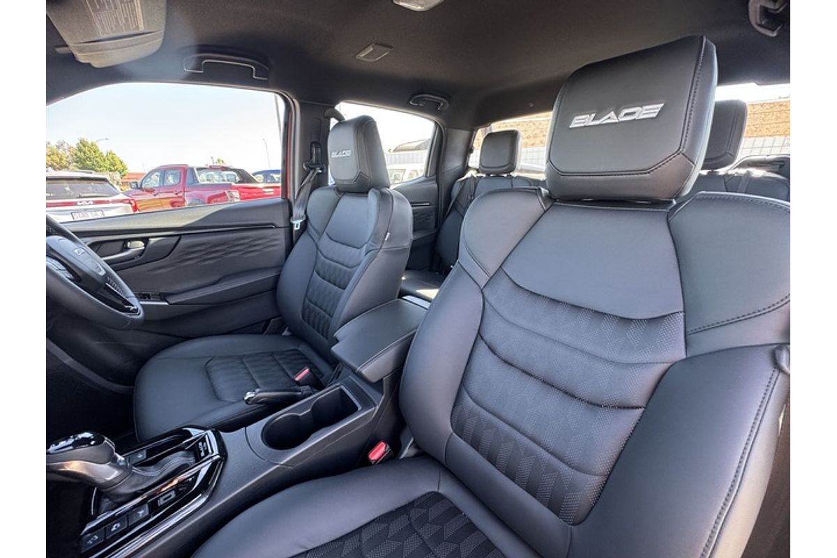 2024 Isuzu D-MAX BLADE 4X4