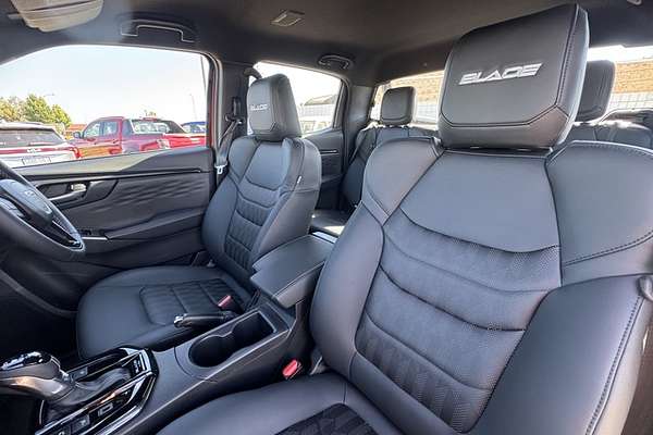 2024 Isuzu D-MAX BLADE 4X4