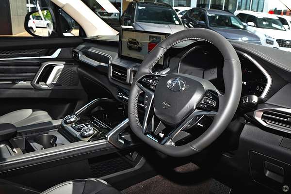 2025 LDV D90 Executive SV9A