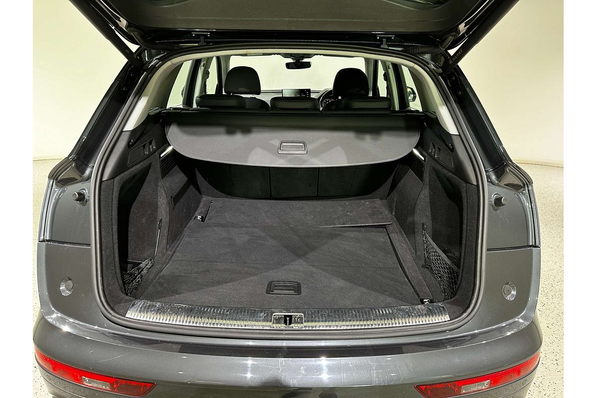 2022 Audi Q5 40 TDI FY