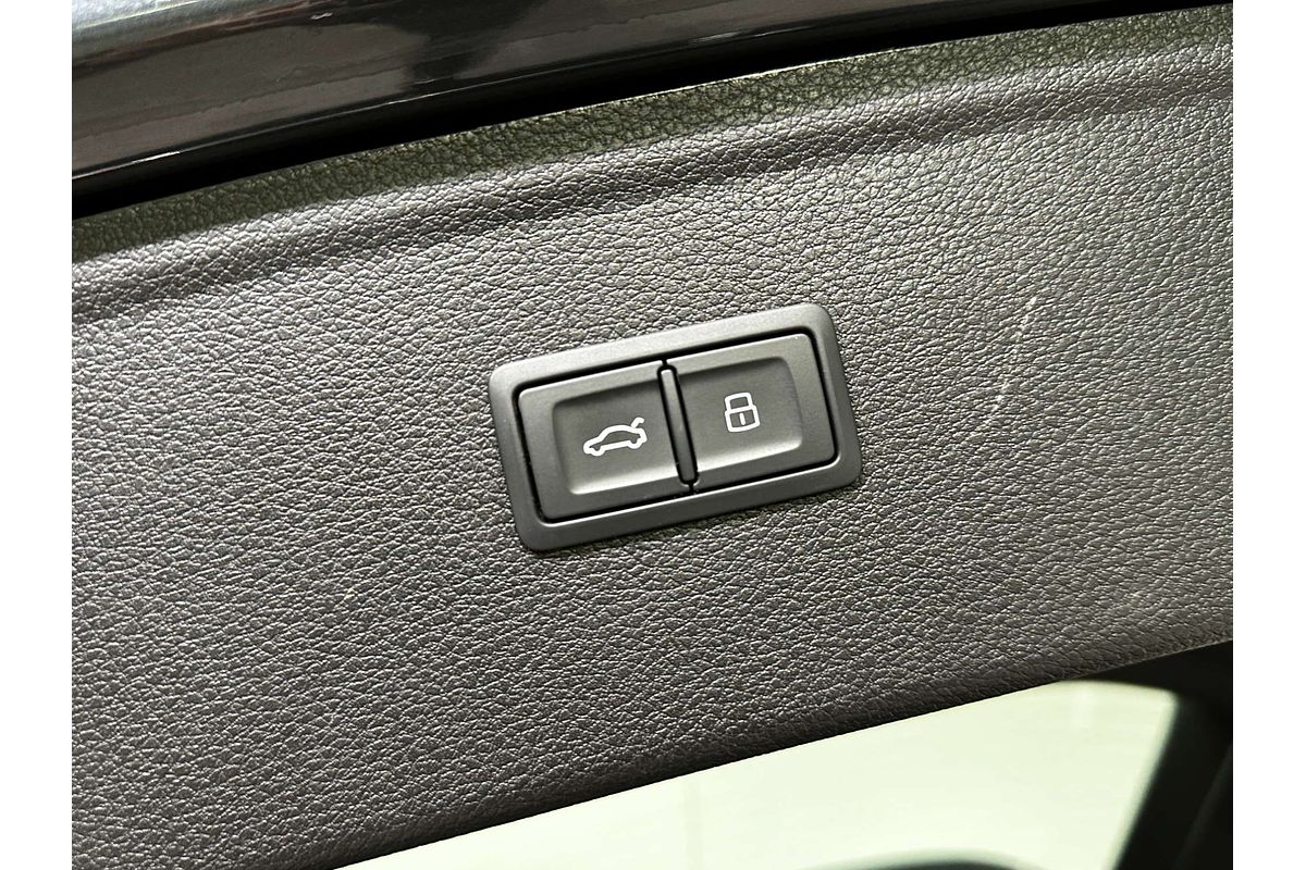 2022 Audi Q5 40 TDI FY