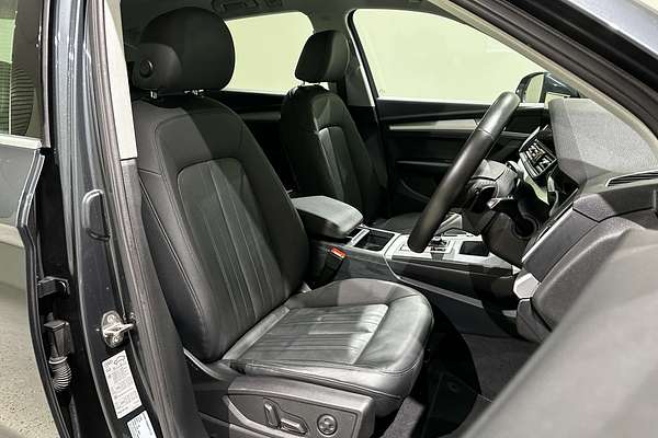 2022 Audi Q5 40 TDI FY