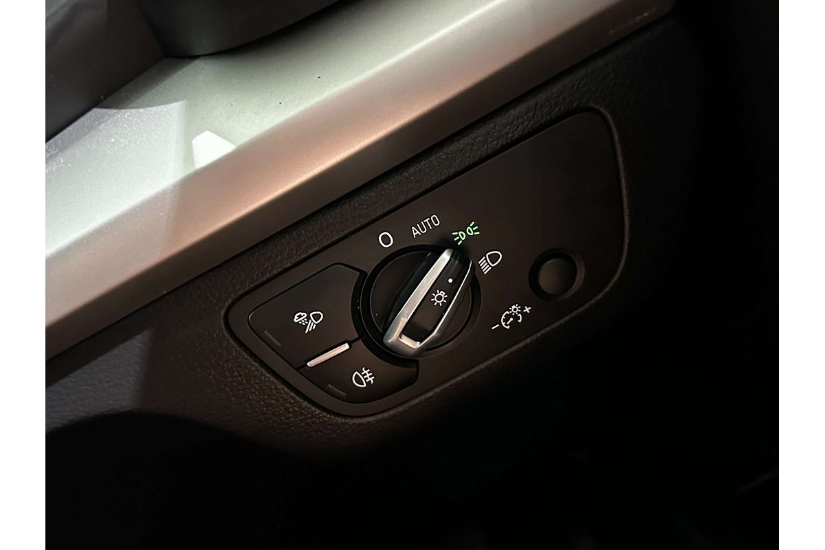 2022 Audi Q5 40 TDI FY