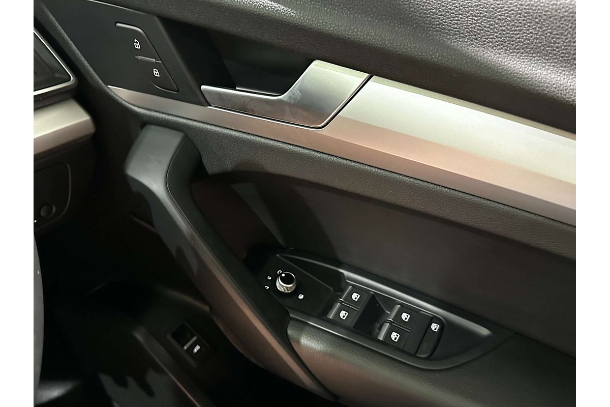 2022 Audi Q5 40 TDI FY