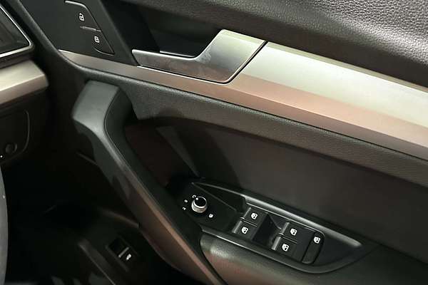 2022 Audi Q5 40 TDI FY