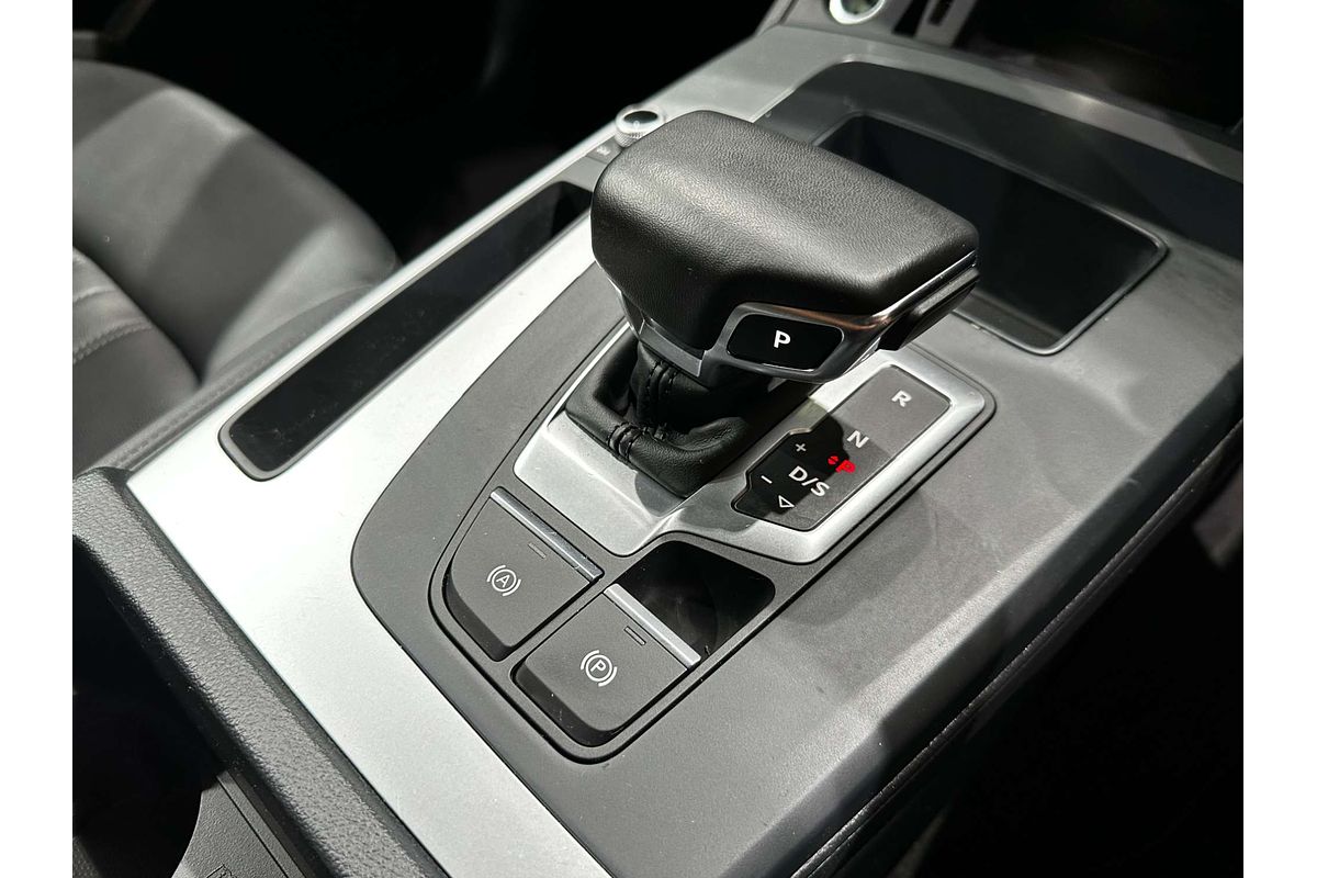 2022 Audi Q5 40 TDI FY