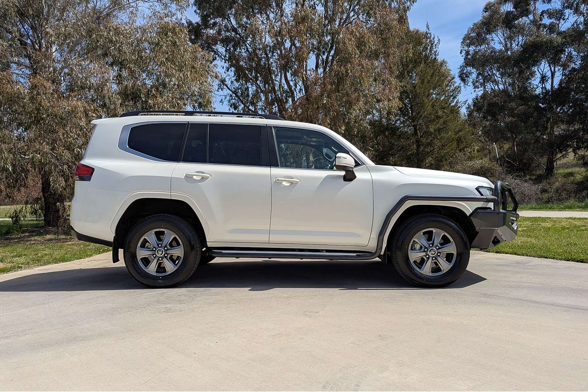 2022 Toyota Landcruiser VX FJA300R
