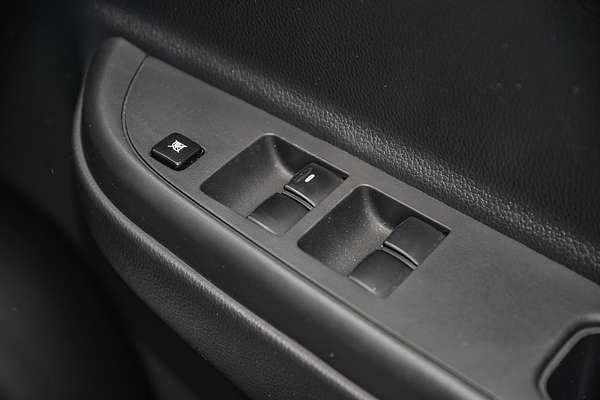 2021 Mitsubishi Triton GLX MR Rear Wheel Drive