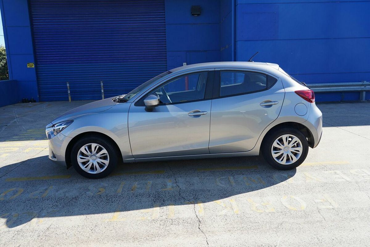 2015 Mazda 2 Maxx DJ Series