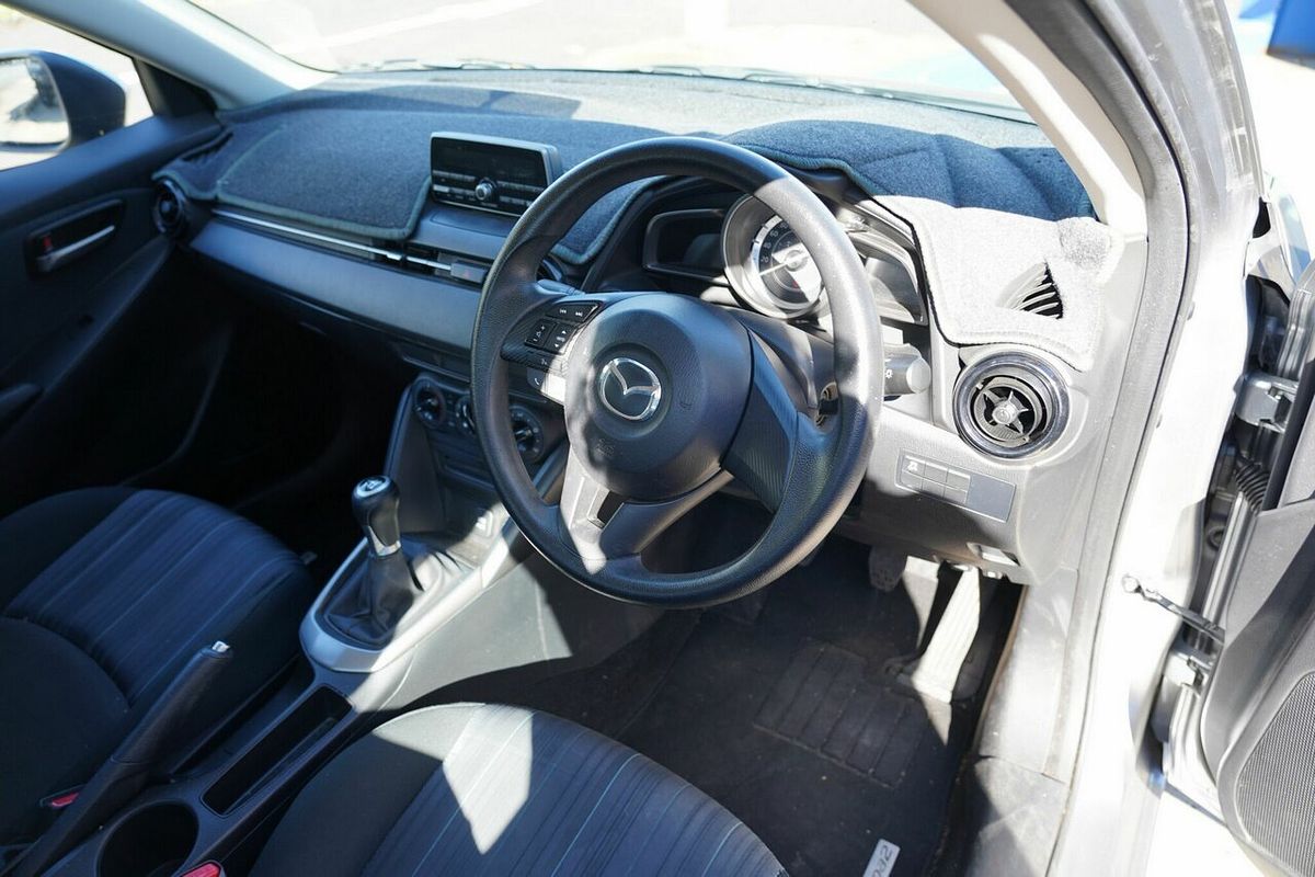 2015 Mazda 2 Maxx DJ Series