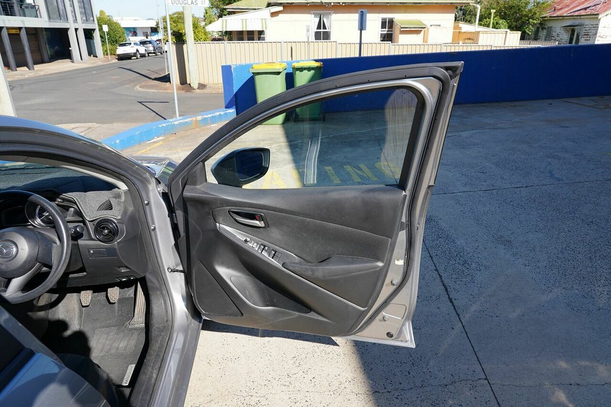 2015 Mazda 2 Maxx DJ Series